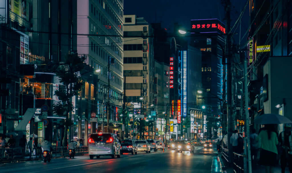 The Romanticism of Tokyo Nights Captured by a French Director / Pen ペン