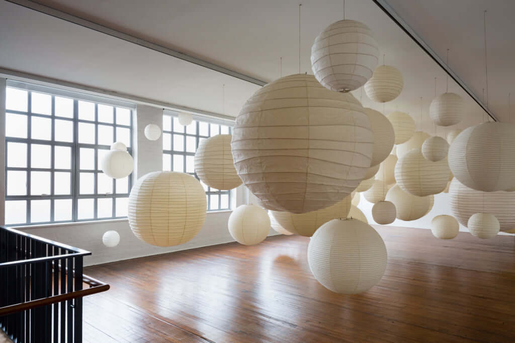 Taking Shape: The Akari Light Sculptures of Isamu Noguchi, 30