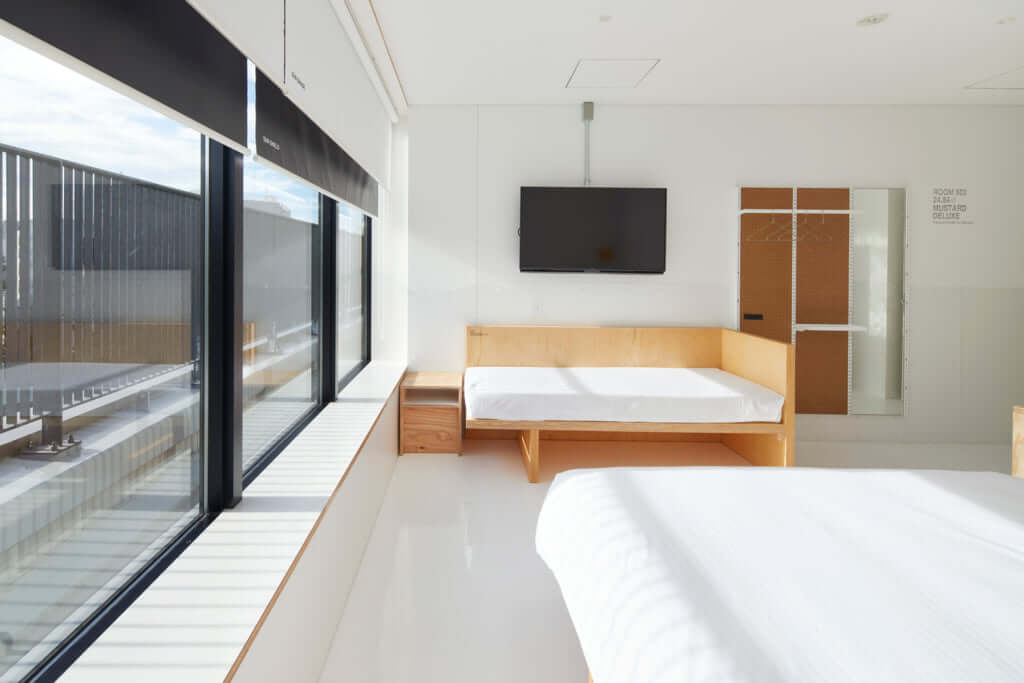 Mustard Hotel, a Haven of Peace in the Lively Shibuya District / Pen ペン