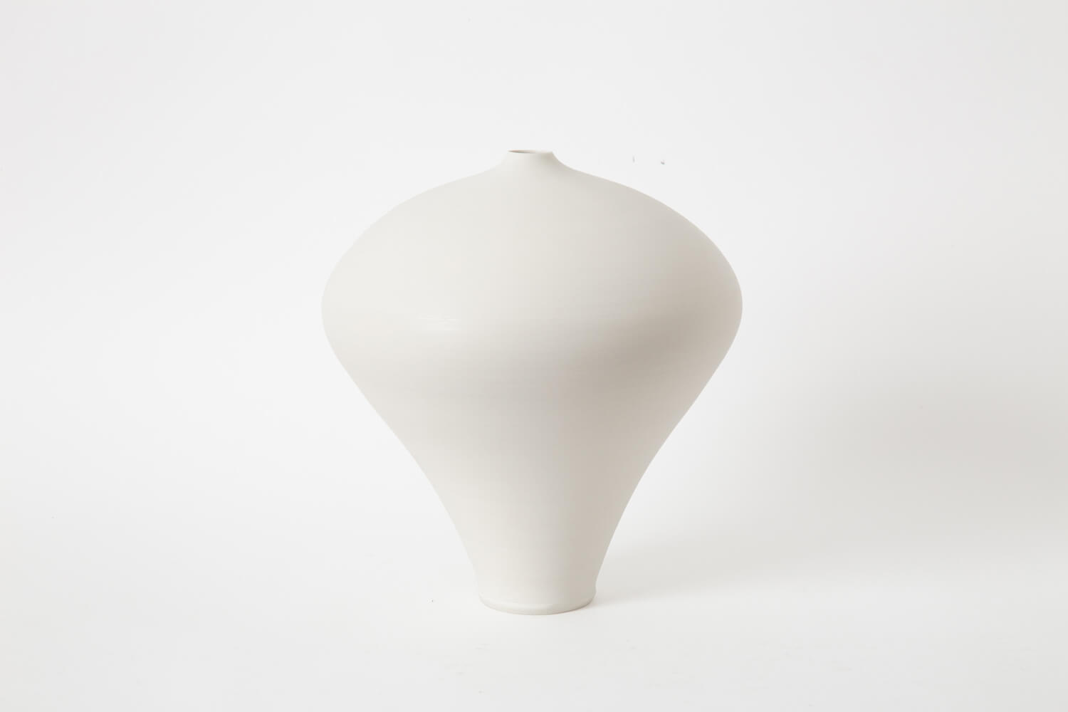 Taizo Kuroda, Master of White Porcelain / Pen ペン