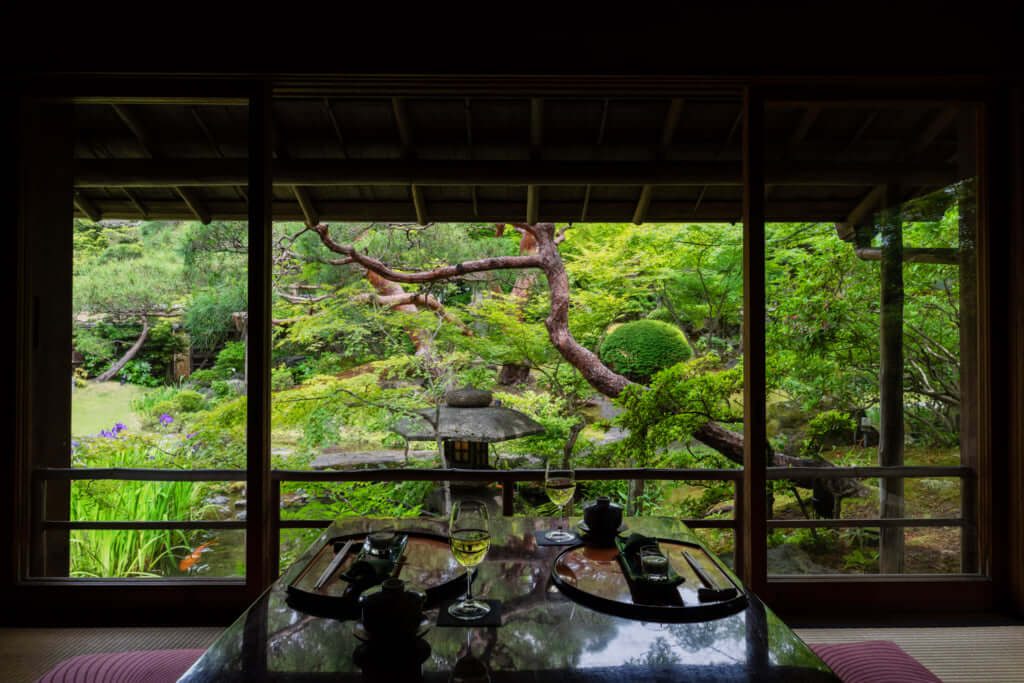 The Beautiful Garden of Nanzenji Sando Kikusui, a Traditional Ryokan in ...