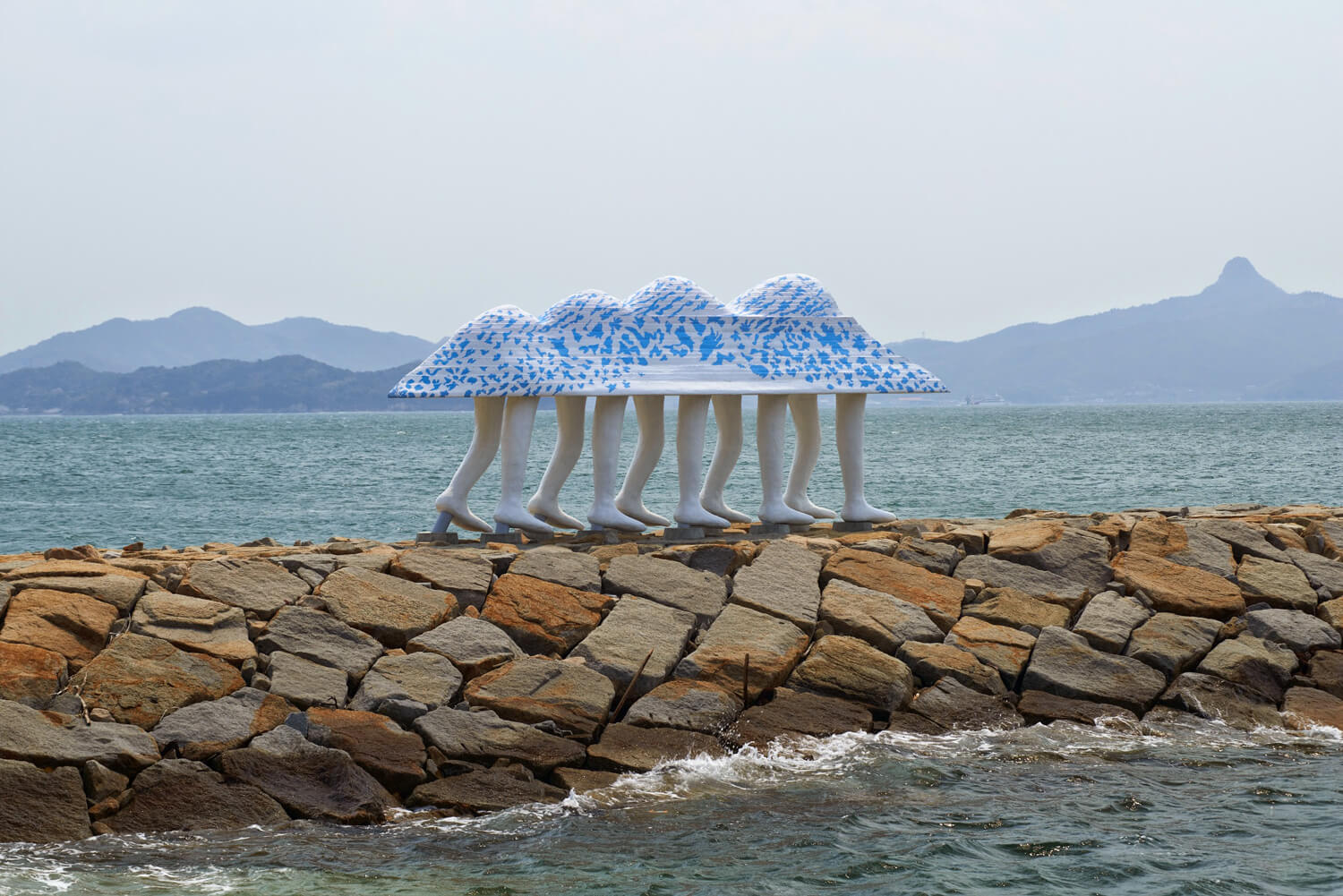 Setouchi Triennale Brings Life Back to Abandoned Areas / Pen ペン