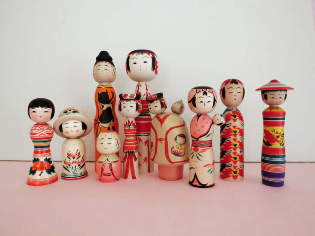 Vintage japanese store nesting dolls